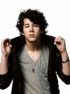 Nick_Jonas_1239994229_4