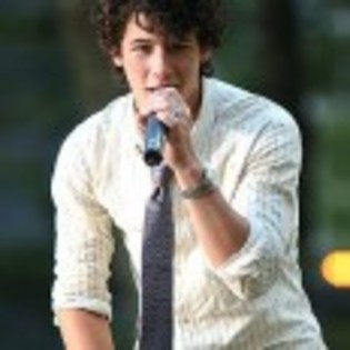 Nick_Jonas_1239894136_1