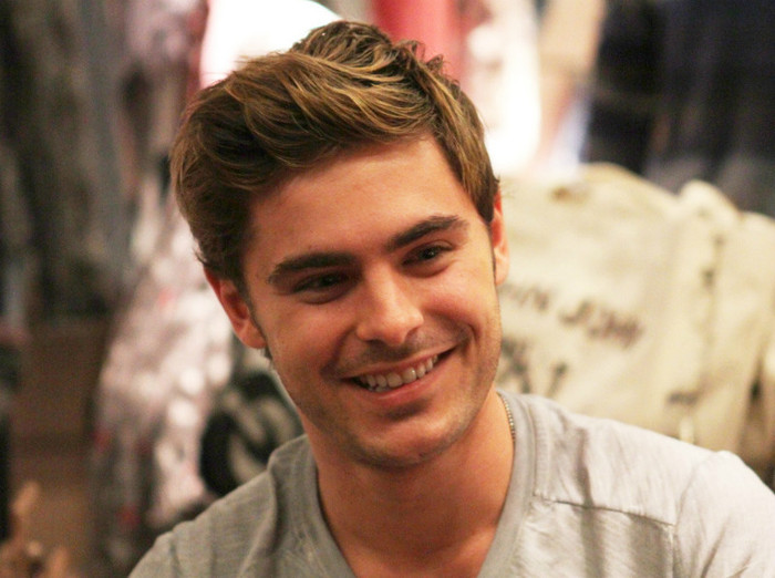 Zac_Efron_6,_2012