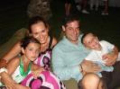 tAndreea_Esca_cu_familia