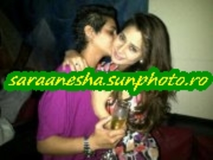 535115_10150815746316062_1839378510_a - B-x-sara khan poze mai rare-x-B