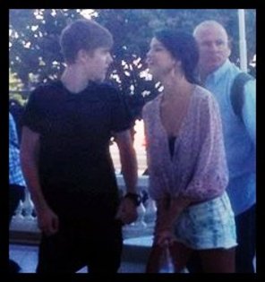 L: Pai...J: Am zis sa te duci sa-ti iei o cafea :) ai nev sa te relax