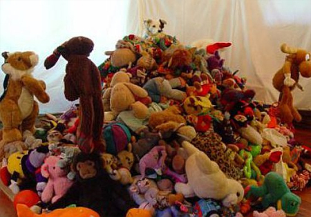 [4 carucioare pline cu jucarii =]]] )