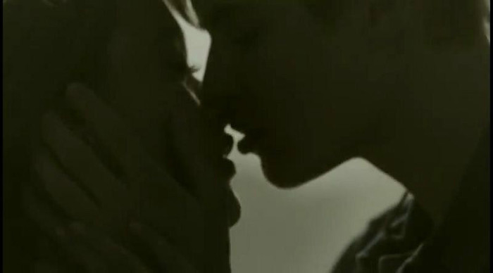 J: Ador copii tai :X....L: Josh te rog....