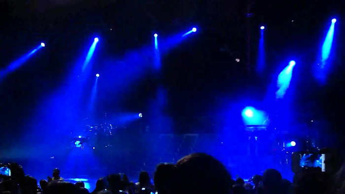 Entrance and All Night Long- Demi Lovato 00603 Entrance and All Night Long- Demi Lovato 00603