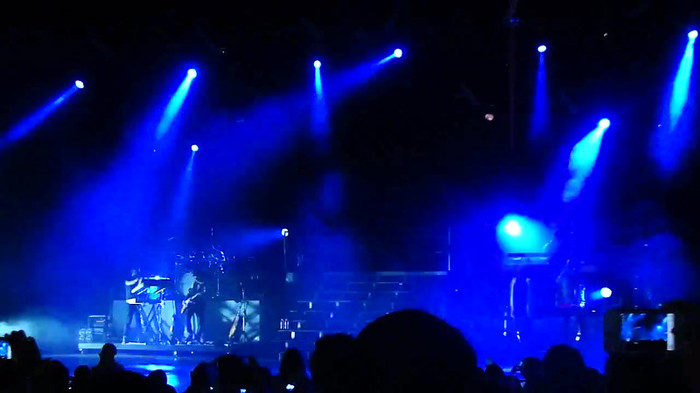 Entrance and All Night Long- Demi Lovato 00614 Entrance and All Night Long- Demi Lovato 00614