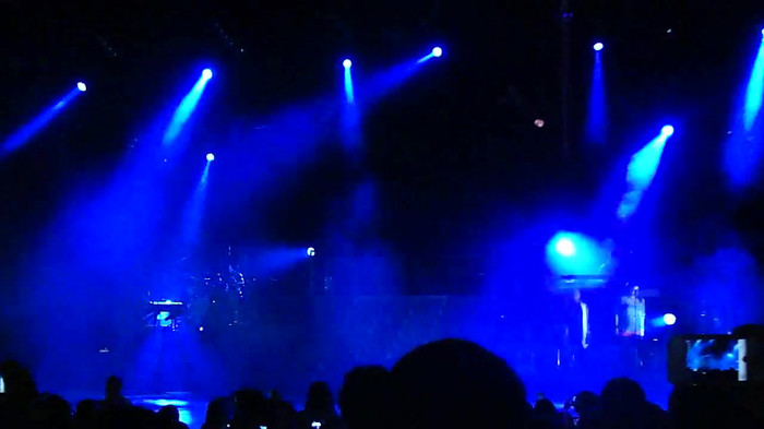 Entrance and All Night Long- Demi Lovato 00620 Entrance and All Night Long- Demi Lovato 00620