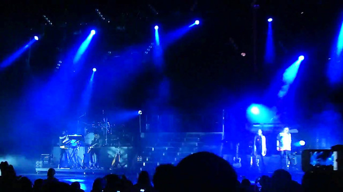 Entrance and All Night Long- Demi Lovato 00622 Entrance and All Night Long- Demi Lovato 00622