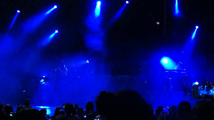 Entrance and All Night Long- Demi Lovato 00686 Entrance and All Night Long- Demi Lovato 00686