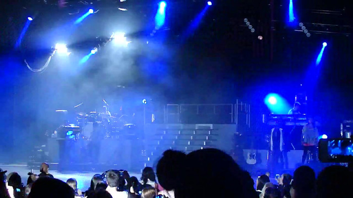 Entrance and All Night Long- Demi Lovato 00688 Entrance and All Night Long- Demi Lovato 00688