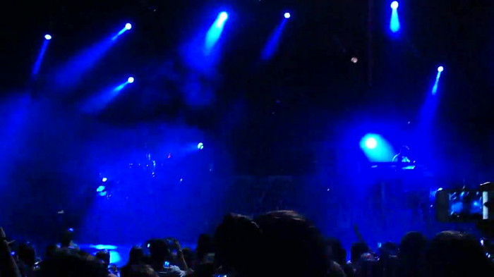 Entrance and All Night Long- Demi Lovato 00711 Entrance and All Night Long- Demi Lovato 00711