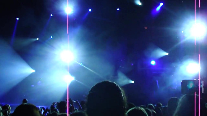 Entrance and All Night Long- Demi Lovato 01541