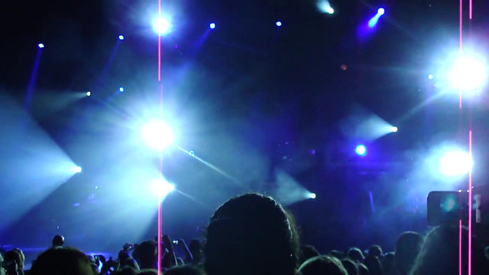 Entrance and All Night Long- Demi Lovato 01542