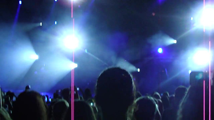 Entrance and All Night Long- Demi Lovato 01566