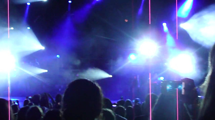 Entrance and All Night Long- Demi Lovato 01676