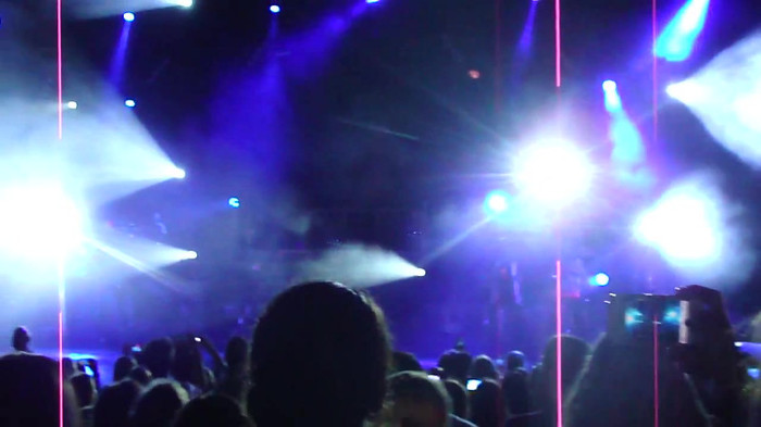 Entrance and All Night Long- Demi Lovato 01687