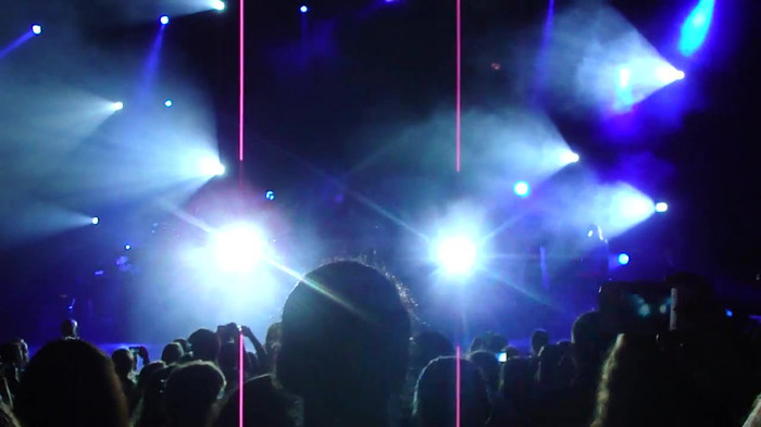 Entrance and All Night Long- Demi Lovato 02086 Entrance and All Night Long- Demi Lovato 02086