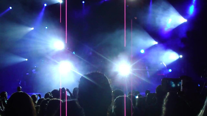Entrance and All Night Long- Demi Lovato 02108 Entrance and All Night Long- Demi Lovato 02108