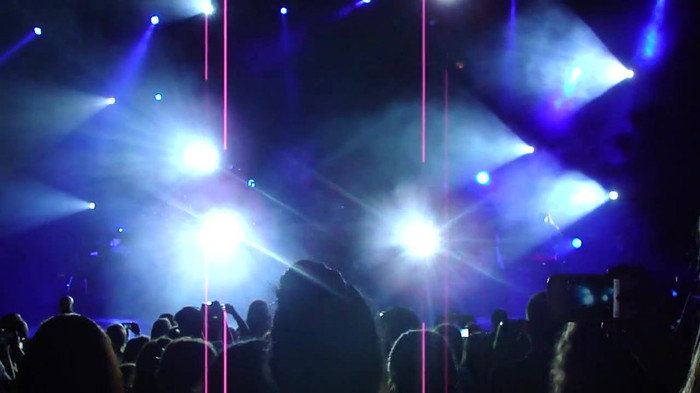 Entrance and All Night Long- Demi Lovato 02118 Entrance and All Night Long- Demi Lovato 02118