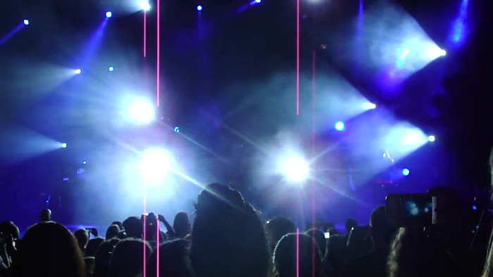 Entrance and All Night Long- Demi Lovato 02120 Entrance and All Night Long- Demi Lovato 02120