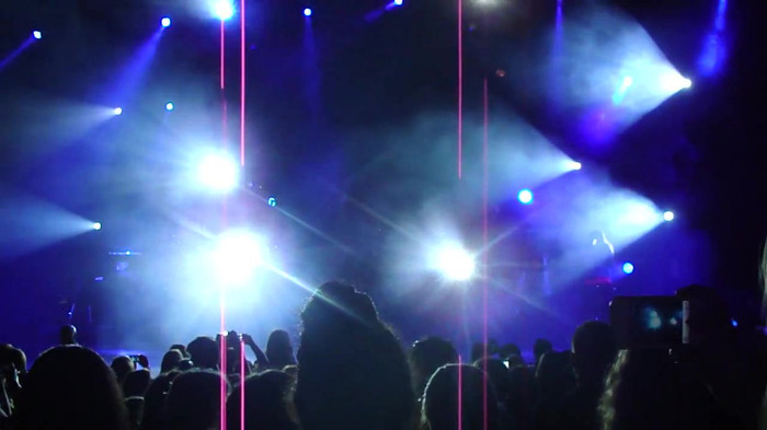 Entrance and All Night Long- Demi Lovato 02131 Entrance and All Night Long- Demi Lovato 02131