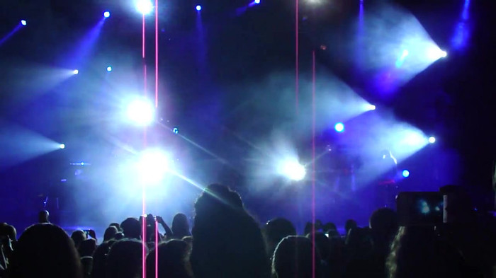 Entrance and All Night Long- Demi Lovato 02132 Entrance and All Night Long- Demi Lovato 02132