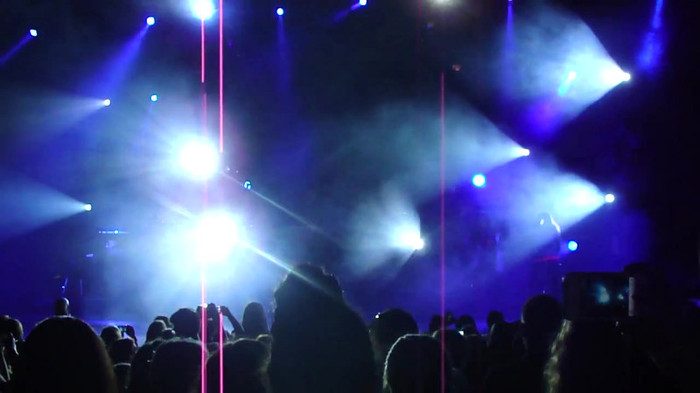 Entrance and All Night Long- Demi Lovato 02135 Entrance and All Night Long- Demi Lovato 02135