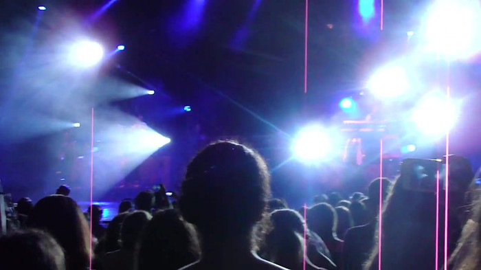 Entrance and All Night Long- Demi Lovato 02602