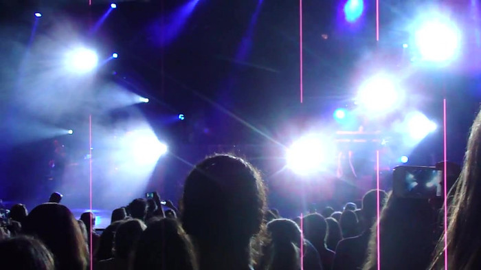 Entrance and All Night Long- Demi Lovato 02636