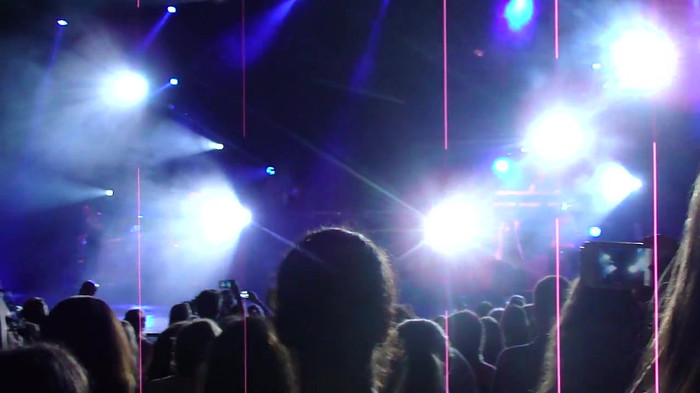 Entrance and All Night Long- Demi Lovato 02639