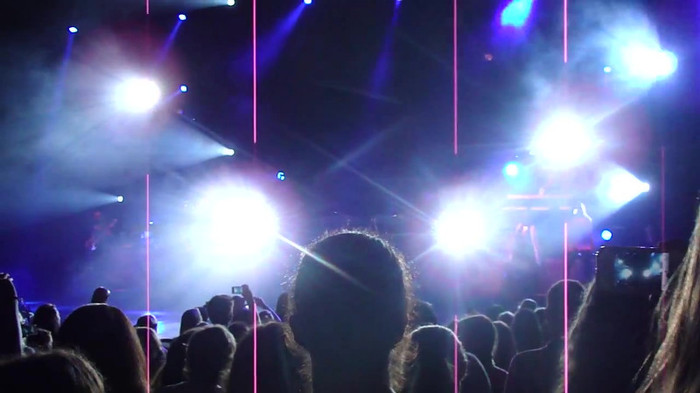 Entrance and All Night Long- Demi Lovato 02665