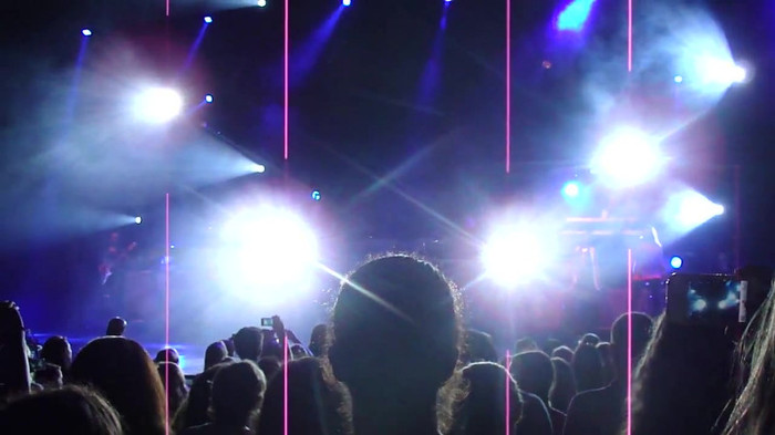 Entrance and All Night Long- Demi Lovato 02674