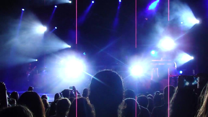 Entrance and All Night Long- Demi Lovato 02686