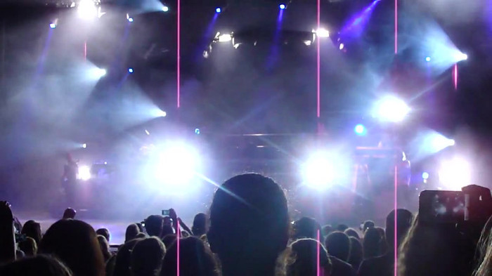 Entrance and All Night Long- Demi Lovato 02712