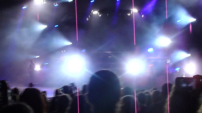 Entrance and All Night Long- Demi Lovato 02716