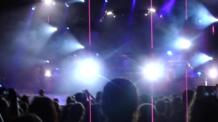 Entrance and All Night Long- Demi Lovato 02720