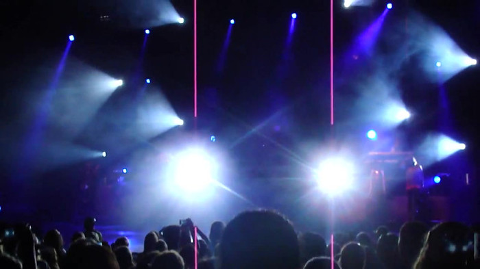 Entrance and All Night Long- Demi Lovato 02732