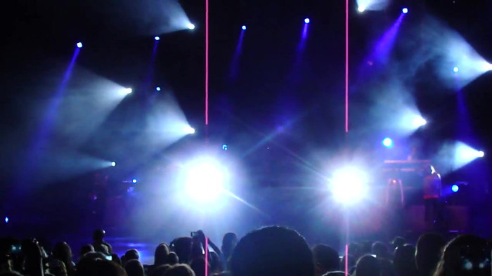 Entrance and All Night Long- Demi Lovato 02738