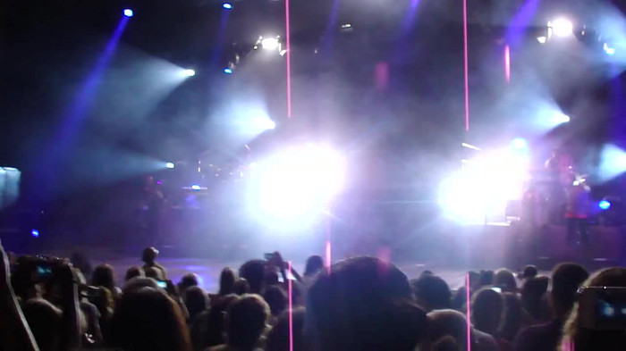Entrance and All Night Long- Demi Lovato 02749
