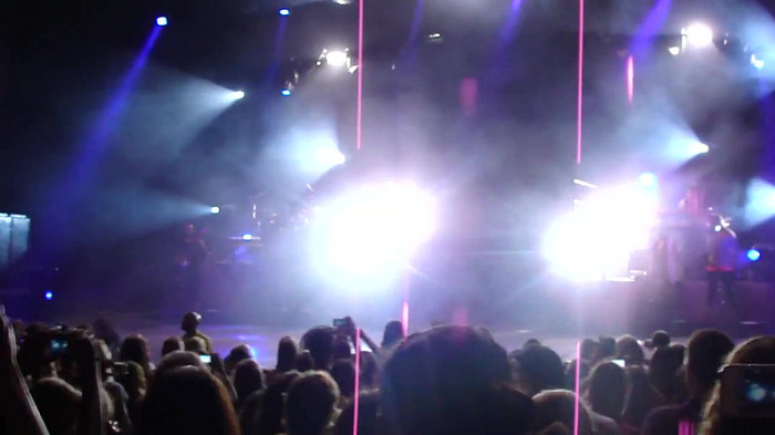 Entrance and All Night Long- Demi Lovato 02754
