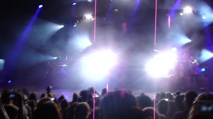 Entrance and All Night Long- Demi Lovato 02756