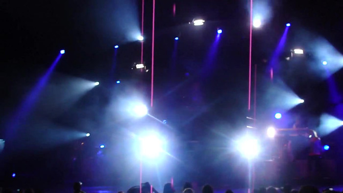 Entrance and All Night Long- Demi Lovato 02769