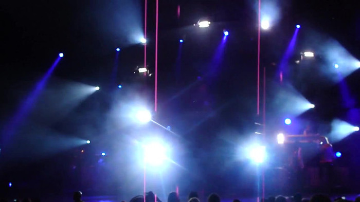 Entrance and All Night Long- Demi Lovato 02771