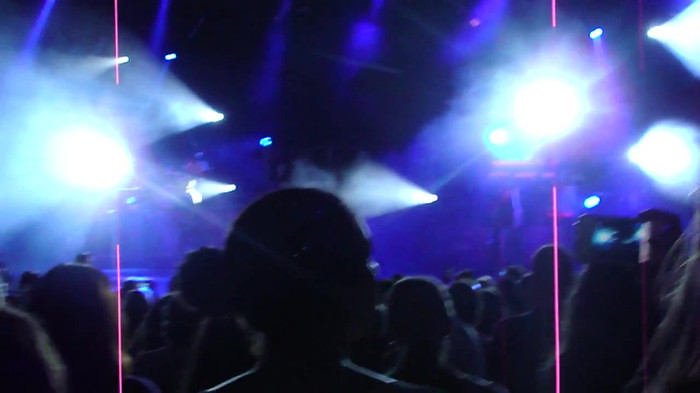 Entrance and All Night Long- Demi Lovato 02367 Entrance and All Night Long- Demi Lovato 02367
