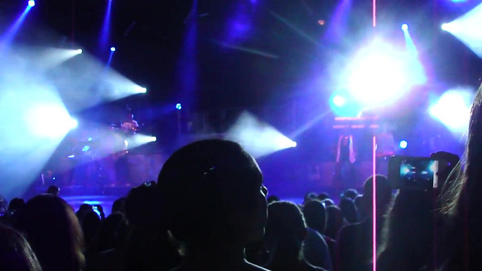 Entrance and All Night Long- Demi Lovato 02398