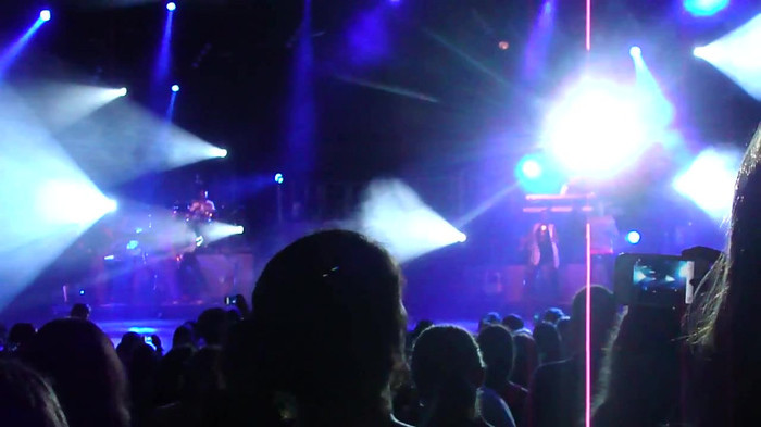 Entrance and All Night Long- Demi Lovato 02416 Entrance and All Night Long- Demi Lovato 02416