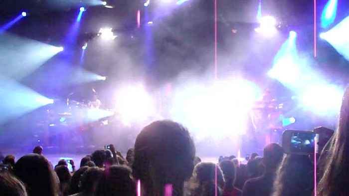 Entrance and All Night Long- Demi Lovato 02478
