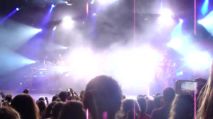 Entrance and All Night Long- Demi Lovato 02492