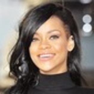 rihanna-318727l-thumbnail_gallery - rihanna