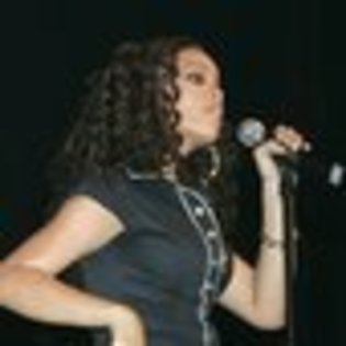 rihanna-625084l-thumbnail_gallery - rihanna
